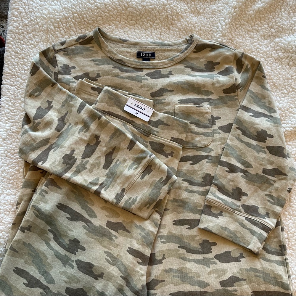 Izod lounge set camo size M/L - Picture 14 of 14